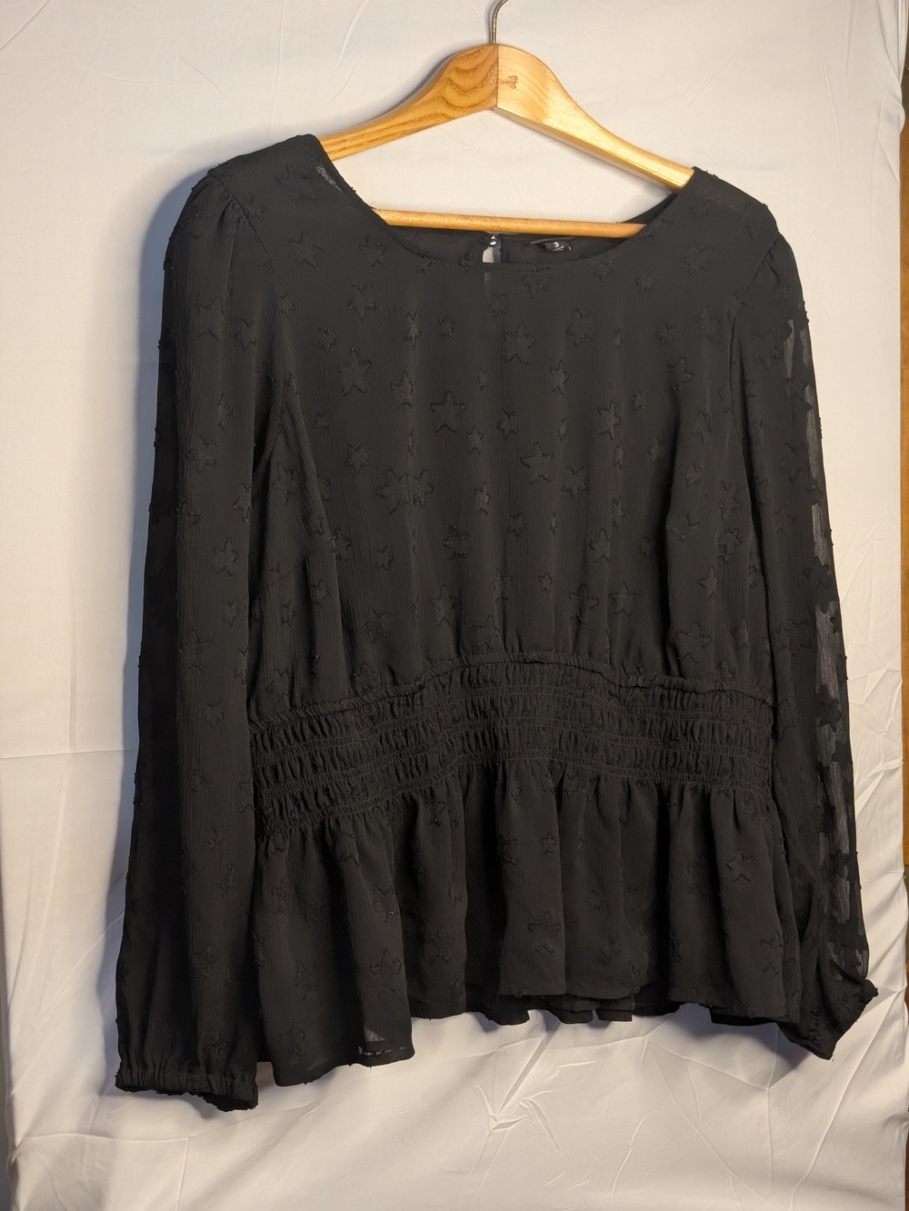 Torrid Black Star Chiffon Smocked Waist Peplum Blouse Size 3 3X - Picture 4 of 5